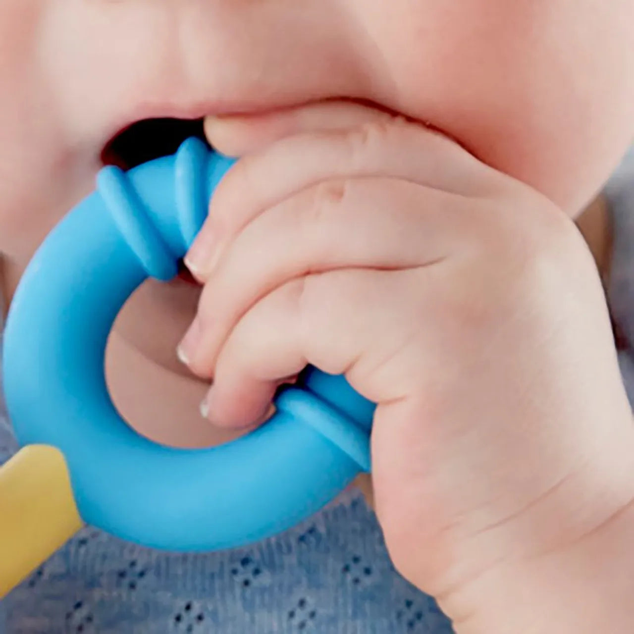 Hape Soft Rattling Rings Teether Toy for Babies Colorful Sensory Teething Rattle 0 Months+