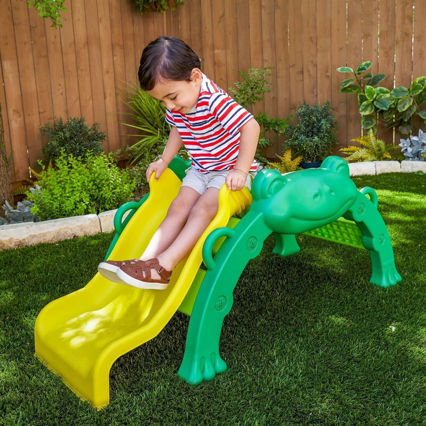 KidKraft Hop & Slide Frog Climber – Toddler Climbing Frame with Wave Slide, Textured Climb Steps, Easy-Grip Handles & Crawl-Through Arch | Indoor & Outdoor Play |