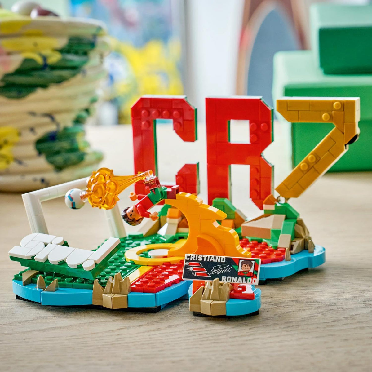 LEGO Editions 43012 Cristiano Ronaldo Football Highlights Display Building Set, 490 Pieces, 10+