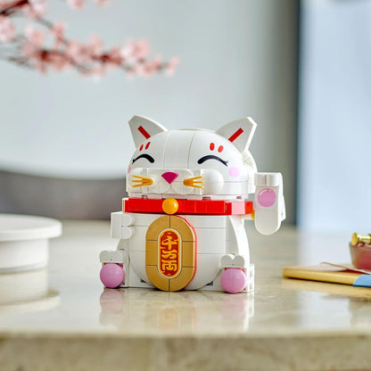 LEGO Lucky Cat Good Luck Decor Piece Building Kit with Beckoning Paw Figurine 40813