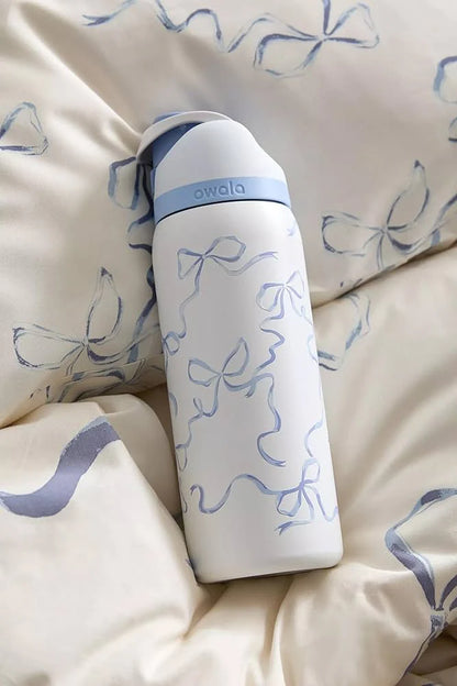 Owala FreeSip 24 oz 710 ml Stylish Kids Water Bottle with Insulated Leakproof Build