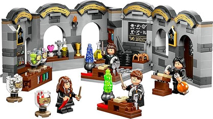 LEGO Harry Potter Hogwarts Castle: Potions Class  76431