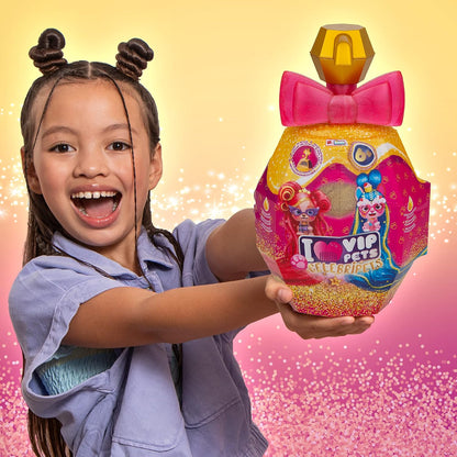 Vip Pets Celebripets | Mini Surprise Dog Doll Inspired by Real Stars with Extra Long Hair 30 cm for Styling and 10 Accessories - Toy for Girls and Boys Over 3 Years
