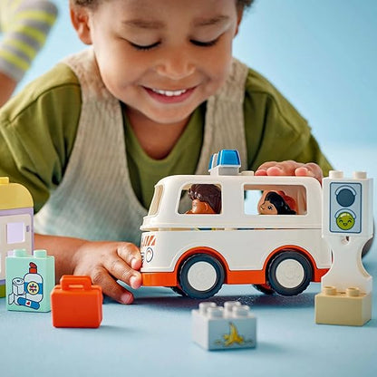 LEGO DUPLO Ambulance & Driver 10447