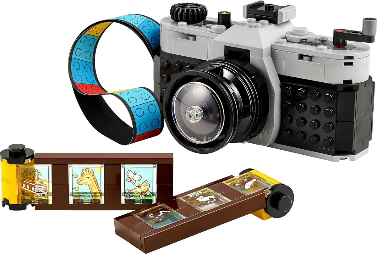 LEGO Creator 31147 Retro Camera 3-in-1 Building Set, 261 Pieces, 8+