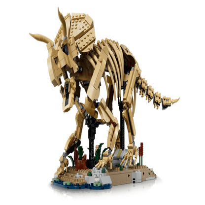 Lego 77985 Jurassic World Dinosaur Fossils :Triceratops (1154 Pieces)
