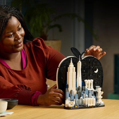 LEGO® Architecture New York City – The Big Apple - Model Kit - NYC Travel Decor for Ages 18+ - 21066