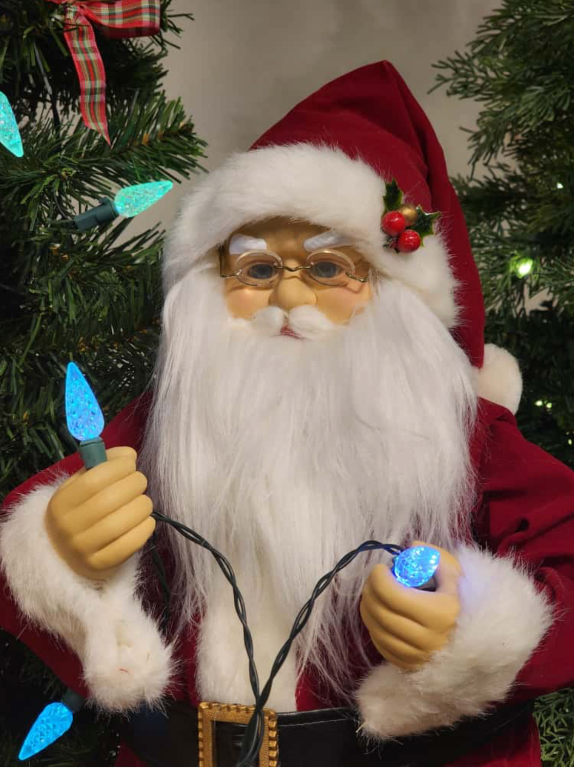 Premium Musical Santa Figurine Featuring Realistic Hand Movement, Festive LED Lights & Holiday Animation