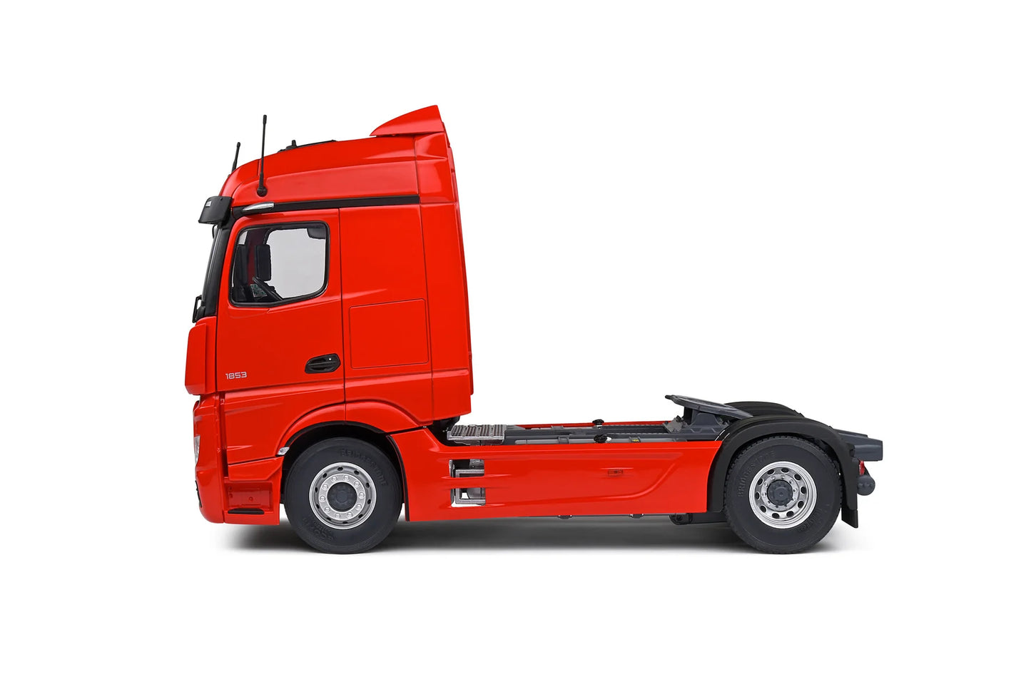 Solido: 20219 Mercedes-Benz Actros Red Die-Cast Scale Model Scale 1:24