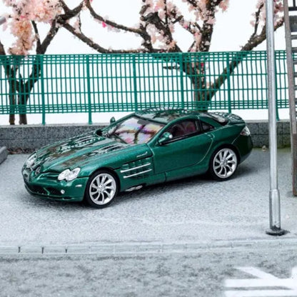 1:64 Street Weapon Street Weapon Mercedes SLR McLaren Green