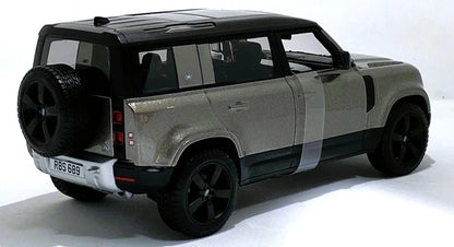 Bburago 1/24 2022 Land Rover Defender 110