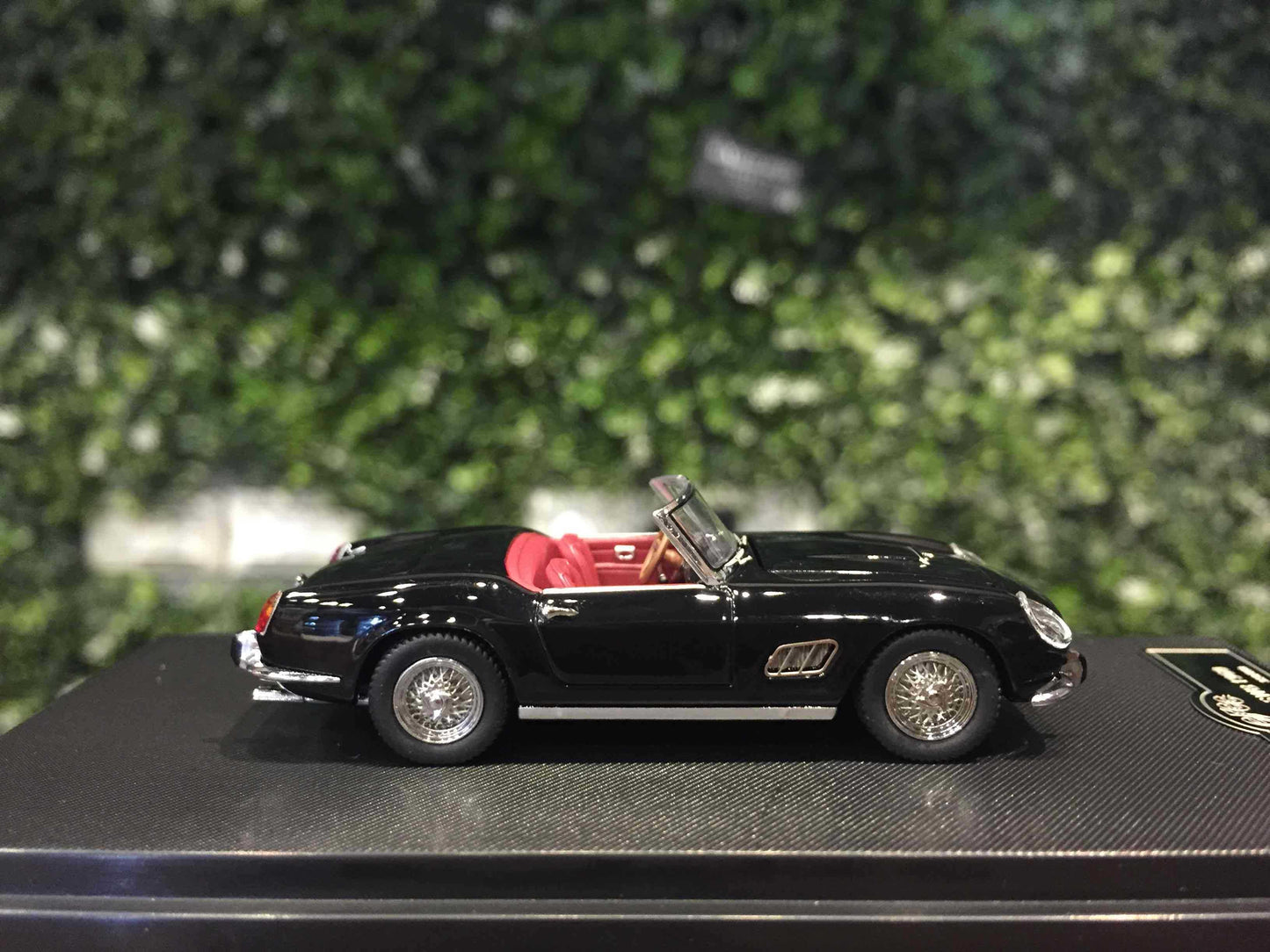 1:64 Scale 250 California Black 1960 SWB Diecast Car Model