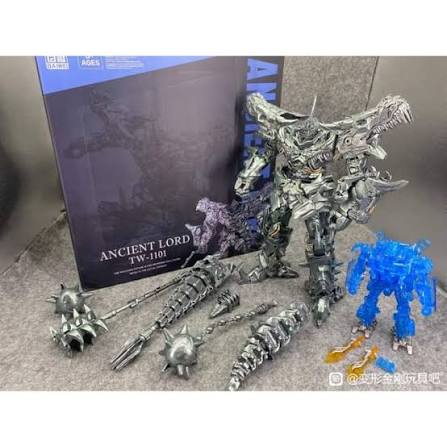 Baiwei TW-1101 Ancient Lord 33 cm Transforming Robot Figure with 17 cm Blue OP Collectible