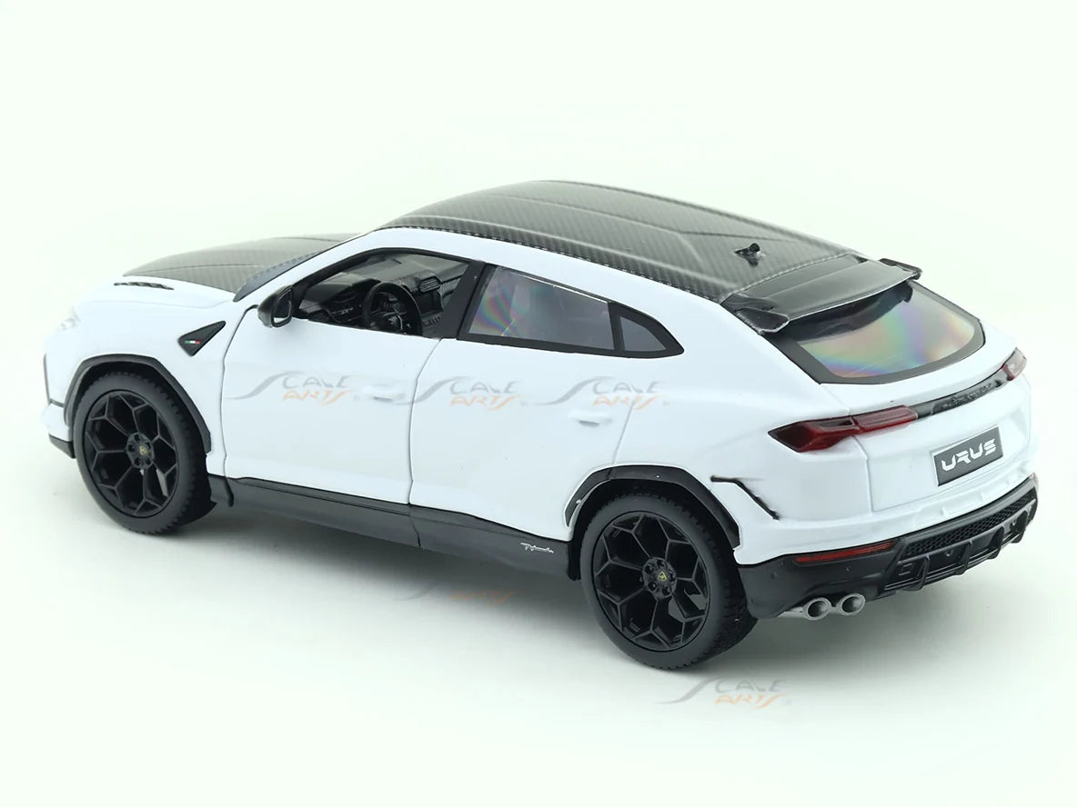Maisto Lamborghini Urus Performante White 1:24 Diecast Model Car