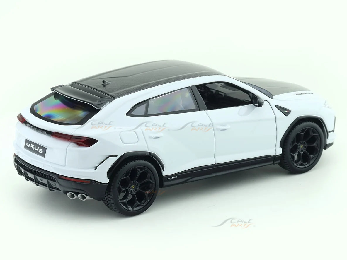 Maisto Lamborghini Urus Performante White 1:24 Diecast Model Car