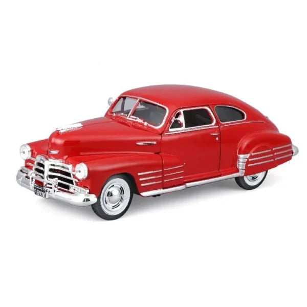 Maisto 1:25 1948 Chevrolet Fleetline Aerosedan