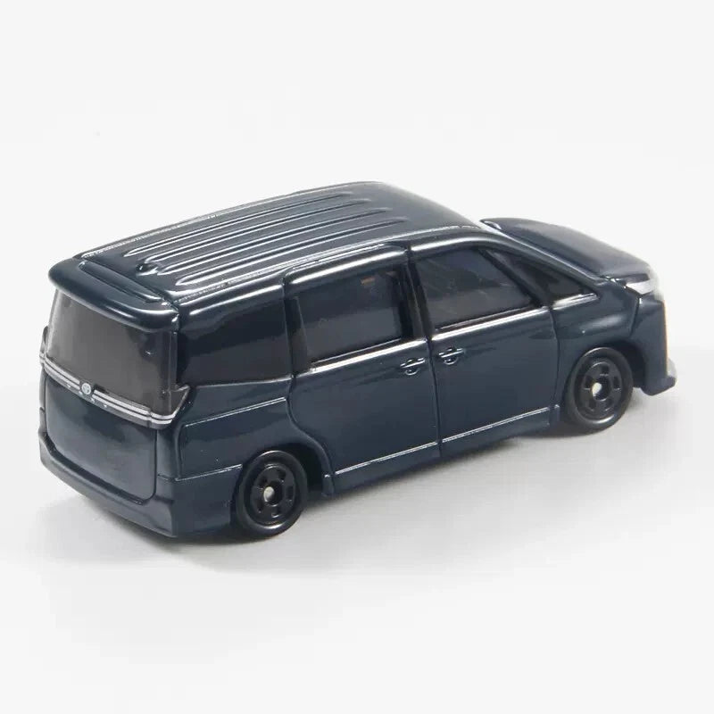 1/65 Takara Tomy Tomica 64 Toyota Voxy