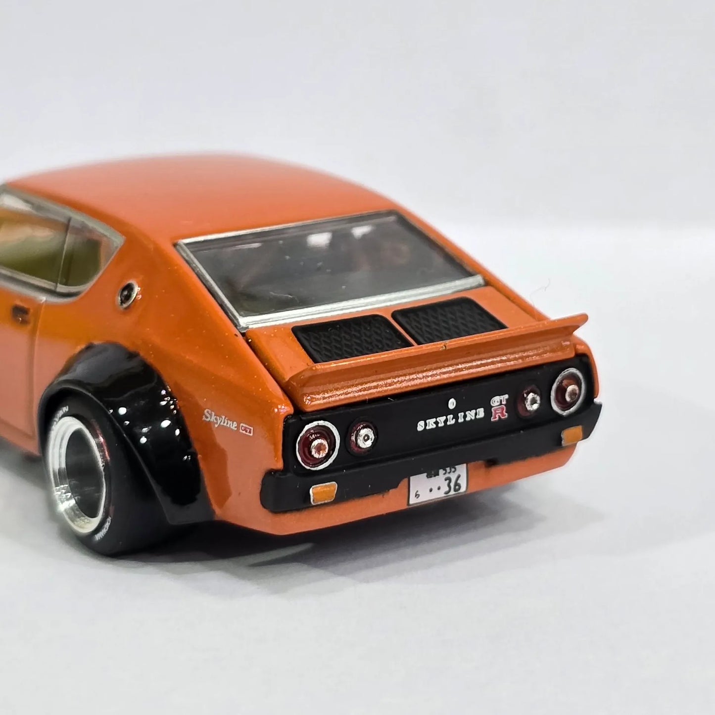 POP RACE S34-01 SKYLINE GT-R V8 DRIFT (KENMERI) 1:64 SCALE DIECAST MODEL